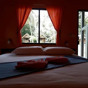 Chilli , Koh Lanta Thailand